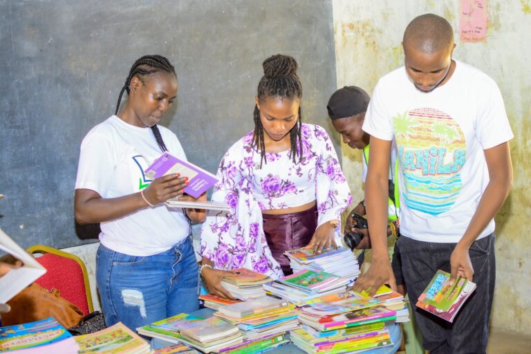 Kenya: independent authors struggle with book sales and distribution