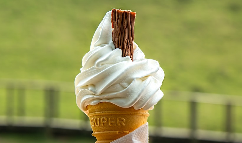 vanila sundae soft serve