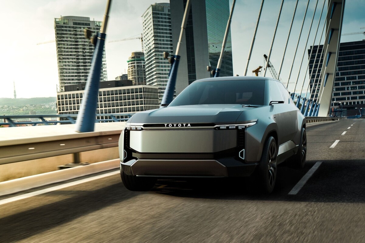 Toyota land cruiser se concept 1 scaled 1