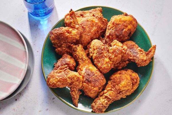 FAW recipes crispy buttermilk fried chicken hero 01 3ccf6b983f47453192382073464fa7a5